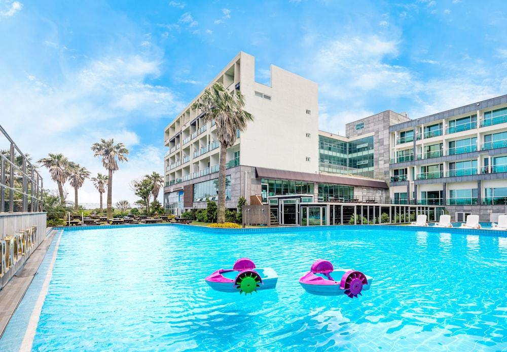 The Four Graces Resort Чеджу Екстериор снимка