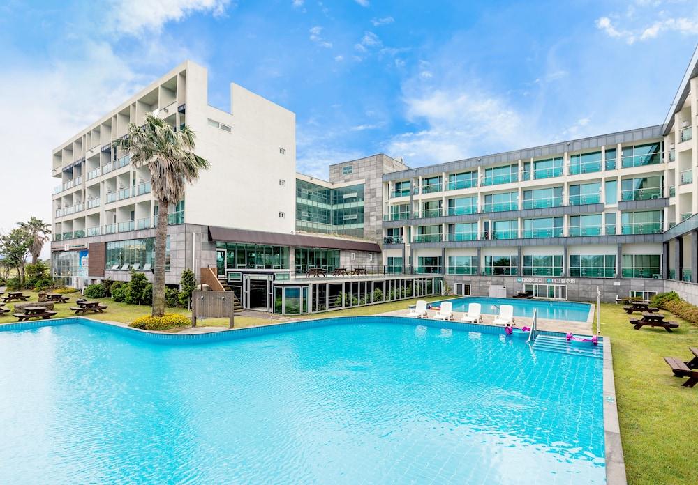 The Four Graces Resort Чеджу Екстериор снимка