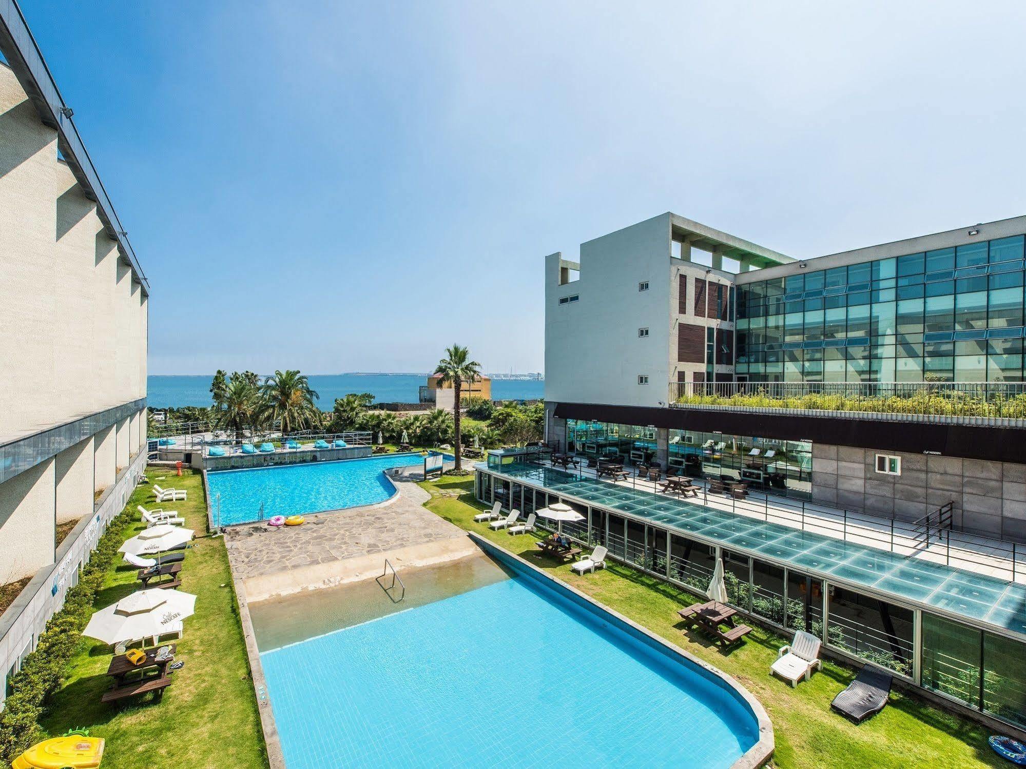 The Four Graces Resort Чеджу Екстериор снимка