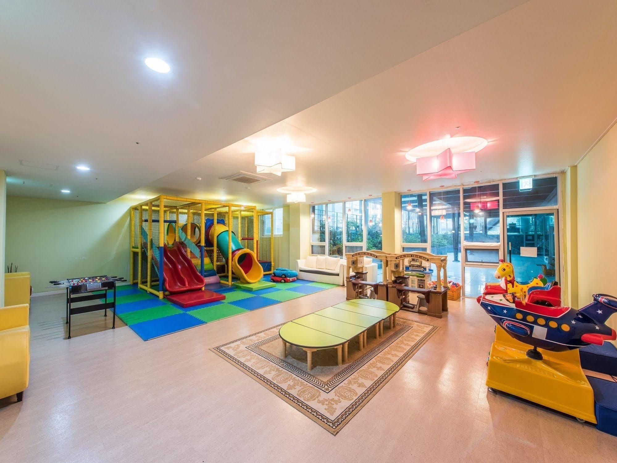 The Four Graces Resort Чеджу Екстериор снимка