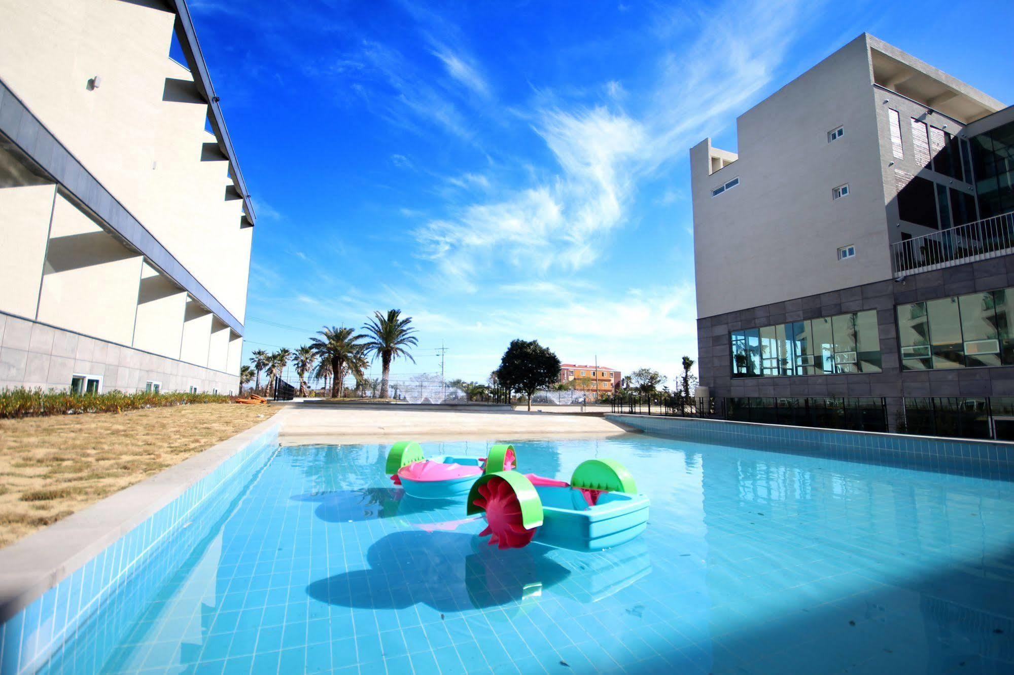 The Four Graces Resort Чеджу Екстериор снимка