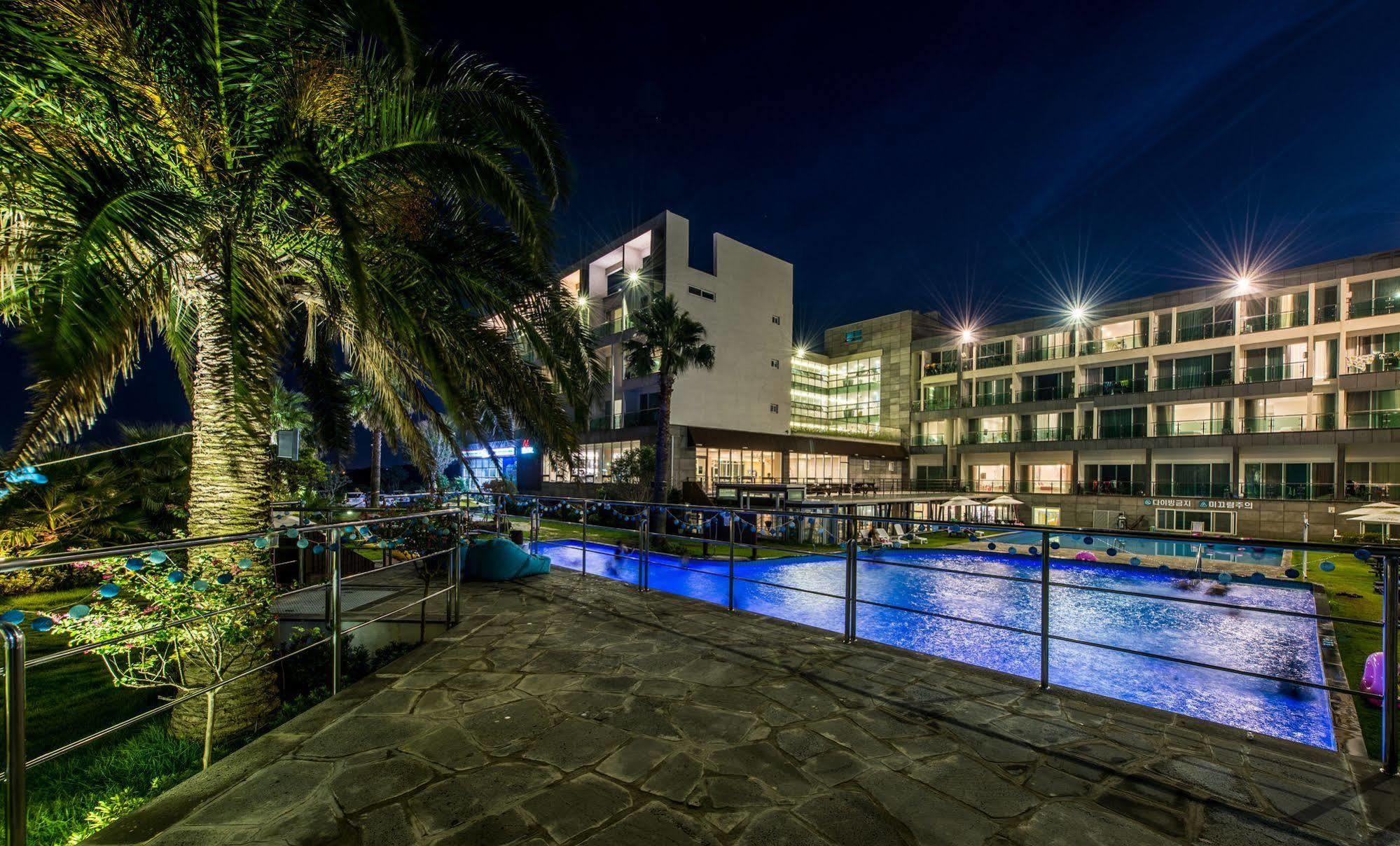 The Four Graces Resort Чеджу Екстериор снимка